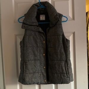 Old Navy Womens Charcoal Puffer Vest